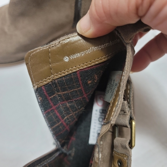 Blondo Waterproof Suede Tan Buckle Zip Booties 9.5 EUC - Picture 9 of 10